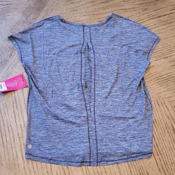 Yogalicious size S blue t shirt NWT open back 💙 - Picture 6 of 7